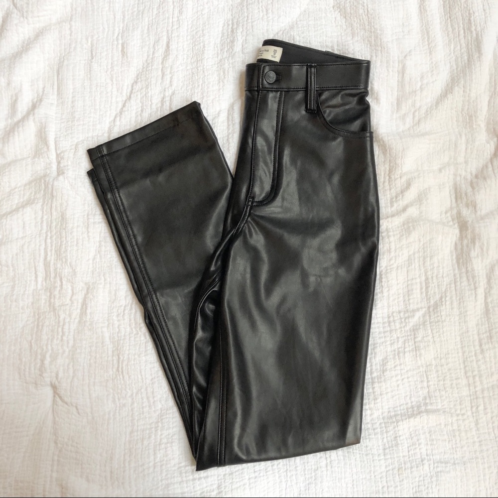 NWOT Abercrombie Curve Love Faux Leather 90s Straight Leg Pants